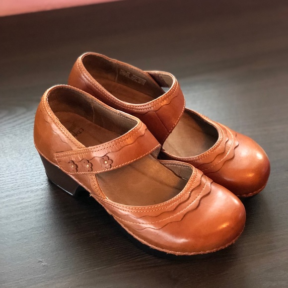 dansko harlow